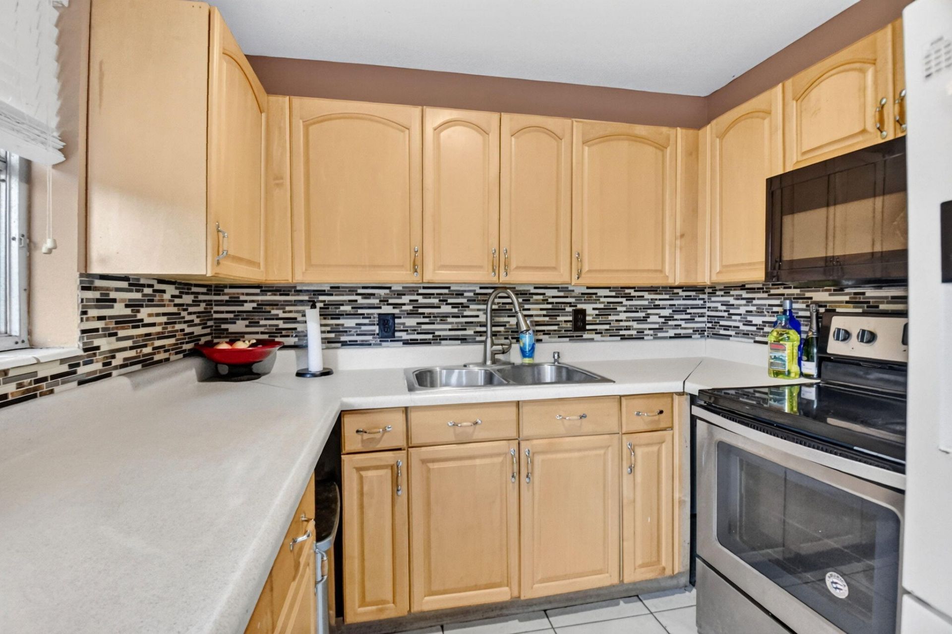 1572 Woodland Avenue, West Palm Beach, FL 33415 Photo