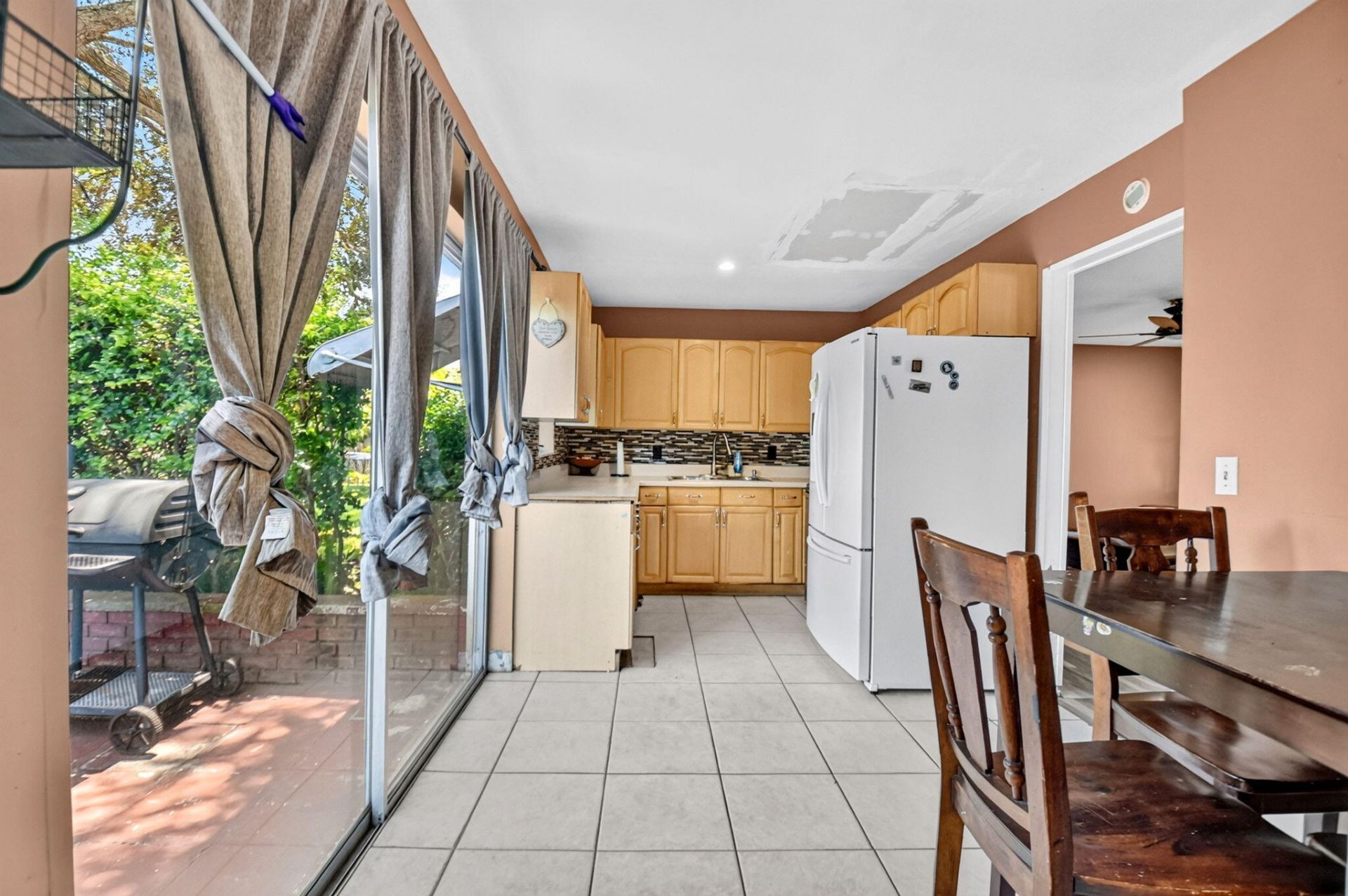 1572 Woodland Avenue, West Palm Beach, FL 33415 Photo