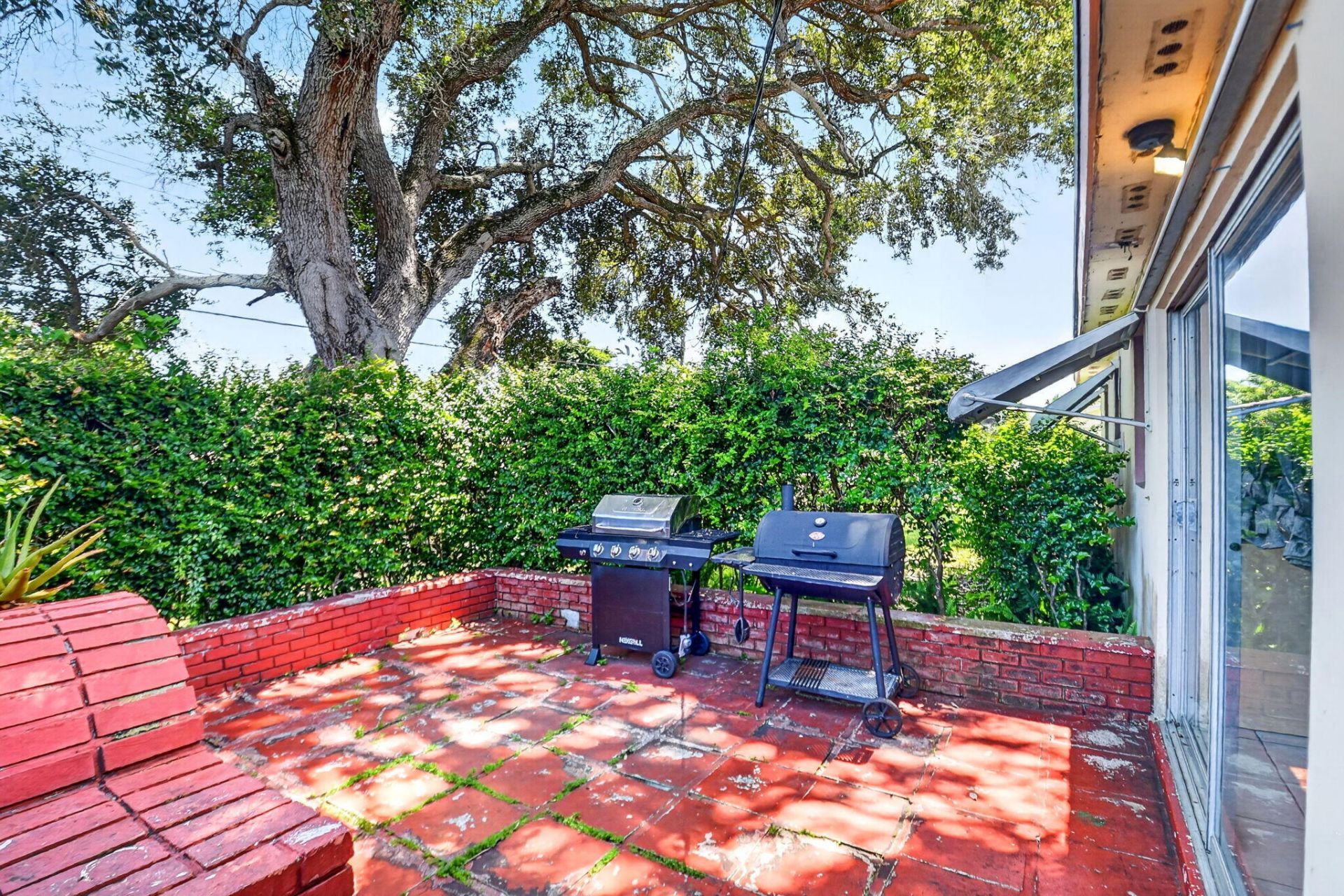 1572 Woodland Avenue, West Palm Beach, FL 33415 Photo