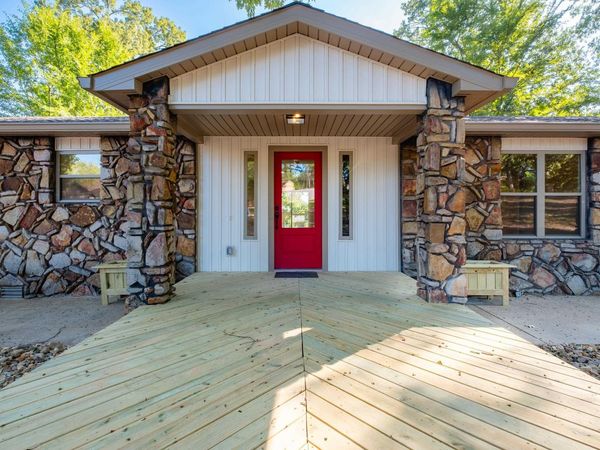 3025 Razorback Road, Benton, AR 72015
