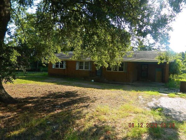 315 Parkin Ave, Parkin, AR 72373