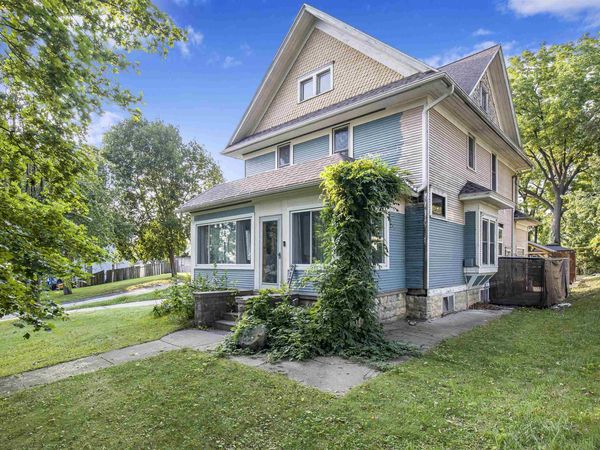 217 E Florence Street, Cambria, WI 53923