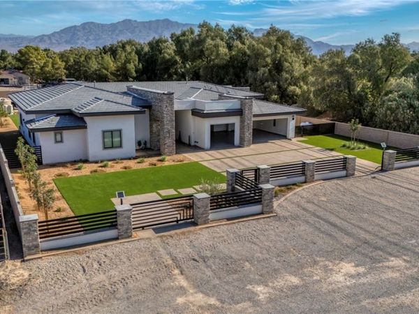 7020 Bath Drive, Las Vegas, NV 89131