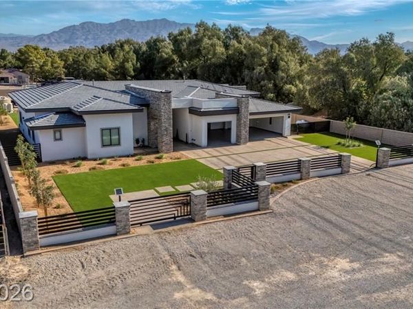 7020 Bath Drive, Las Vegas, NV 89131