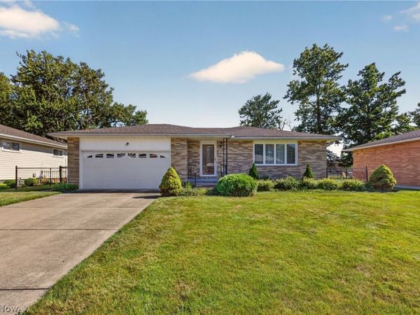 34260 Glen Drive , Eastlake, OH 44095