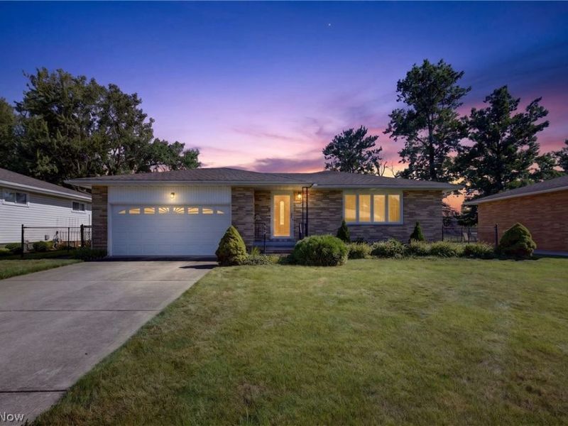 34260 Glen Drive, Eastlake, OH 44095 Photo 3