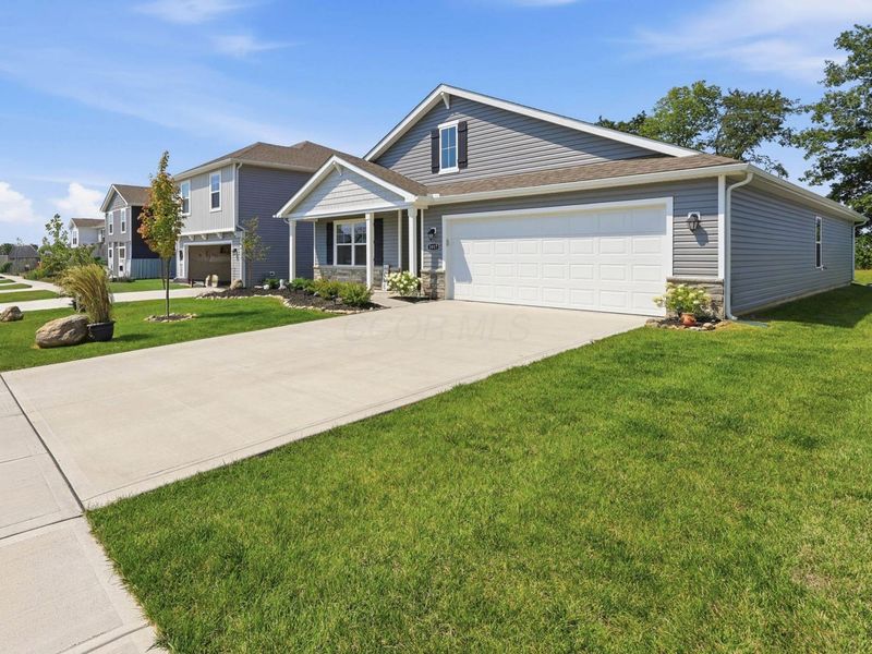 1017 Sherwood Loop, Bellefontaine, OH 43311 Photo 3