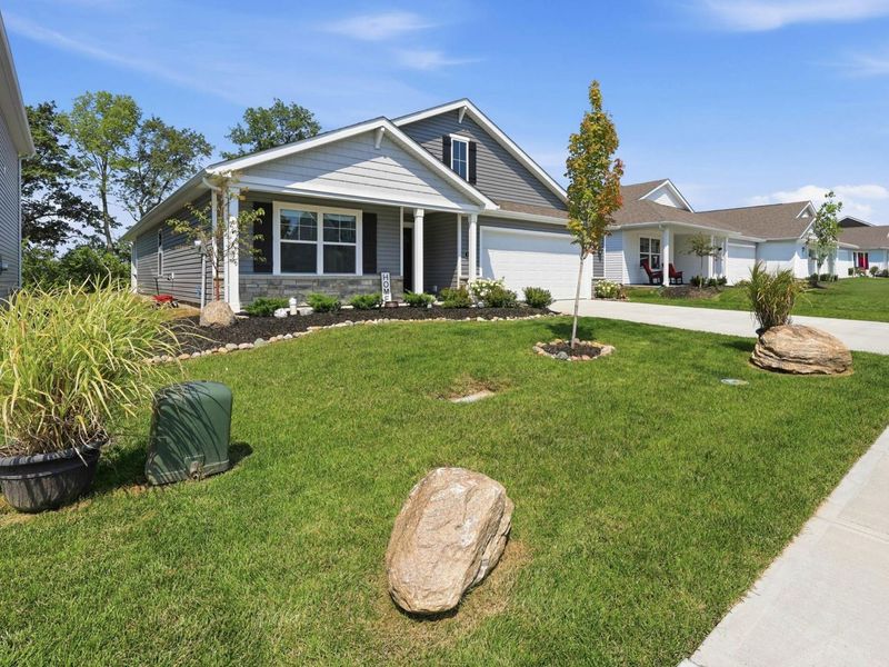 1017 Sherwood Loop, Bellefontaine, OH 43311 Photo 4