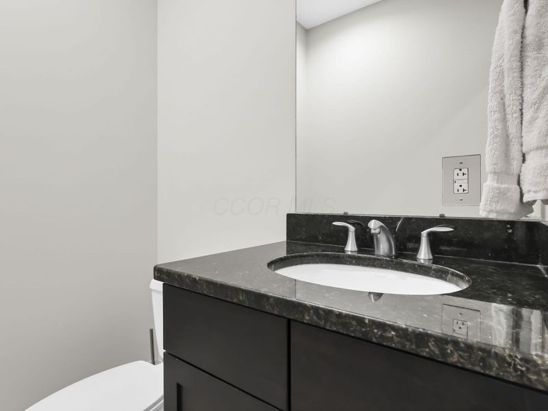 1145 N High Street, Unit 403, Columbus, OH 43201 Photo 22