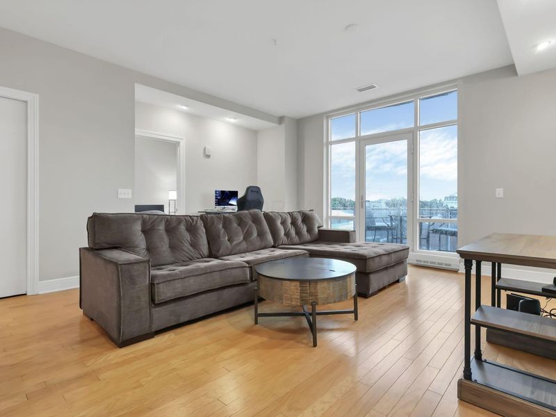 1145 N High Street, Unit 403, Columbus, OH 43201 Photo 8