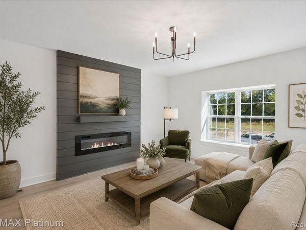 1665 Pinecroft Lane, Howell Township, Mi 48855