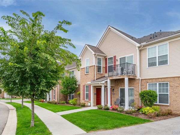 9888 Ridge Run Street, Hartland Township, Mi 48855