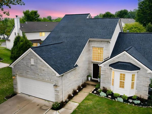 766 Pembroke Drive, Saline, Mi 48176