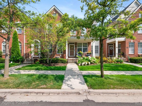 14443 Victoria Drive, Sterling Heights, Mi 48313