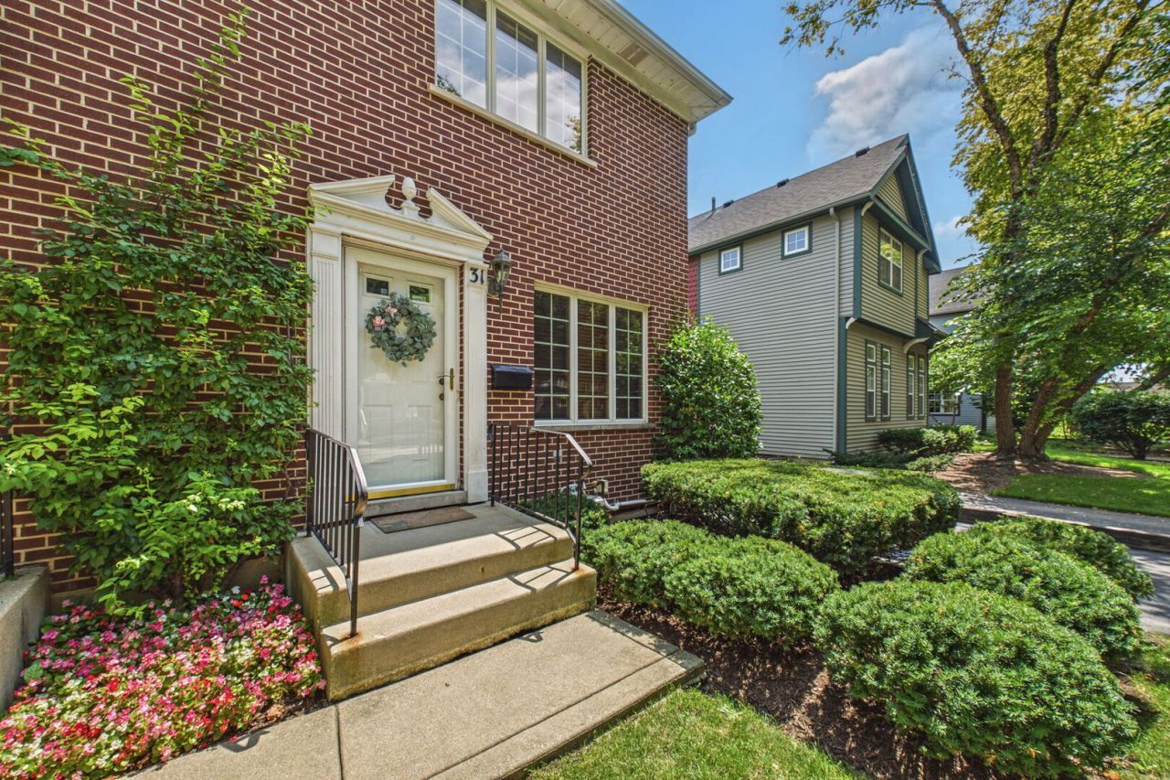 31 N Madison Avenue, La Grange, IL 60525 Main Photo