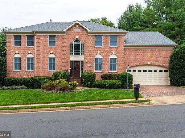 1954 HORSE SHOE DRIVE, VIENNA, VA 22182