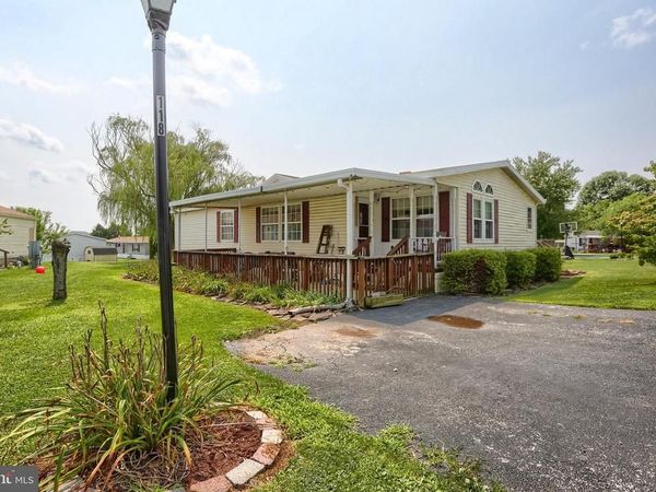 118 HONEY LOCUST CIRCLE, DOVER, PA 17315