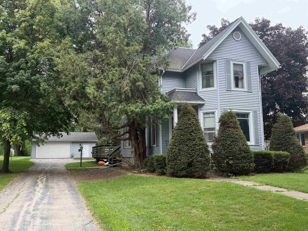 112 E WAUPUN STREET, Oakfield, WI 53065