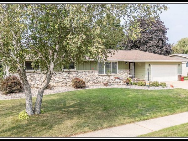 815 W JENNINGS STREET, New London, WI 54961