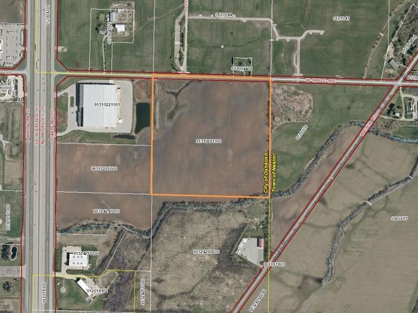 1701 W RIPPLE AVENUE, Oshkosh, WI 54902