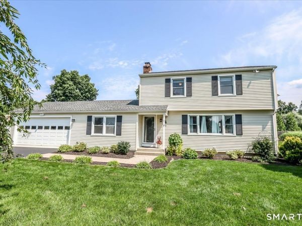 13 Far Horizons, Bethel, CT 06801