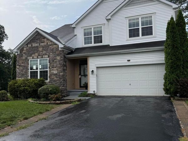 319 Kastlekove Drive , Lewis Center, OH 43035