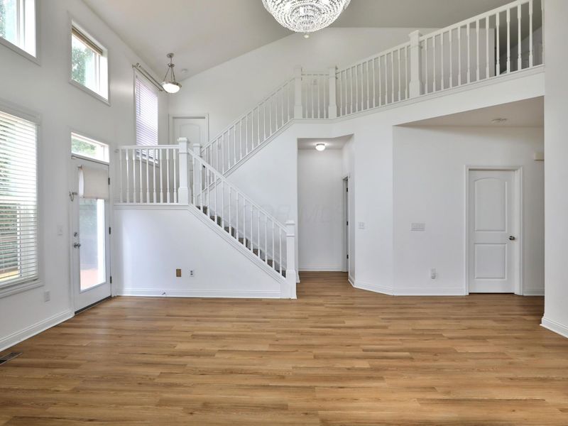 319 Kastlekove Drive , Lewis Center, OH 43035 Photo 15