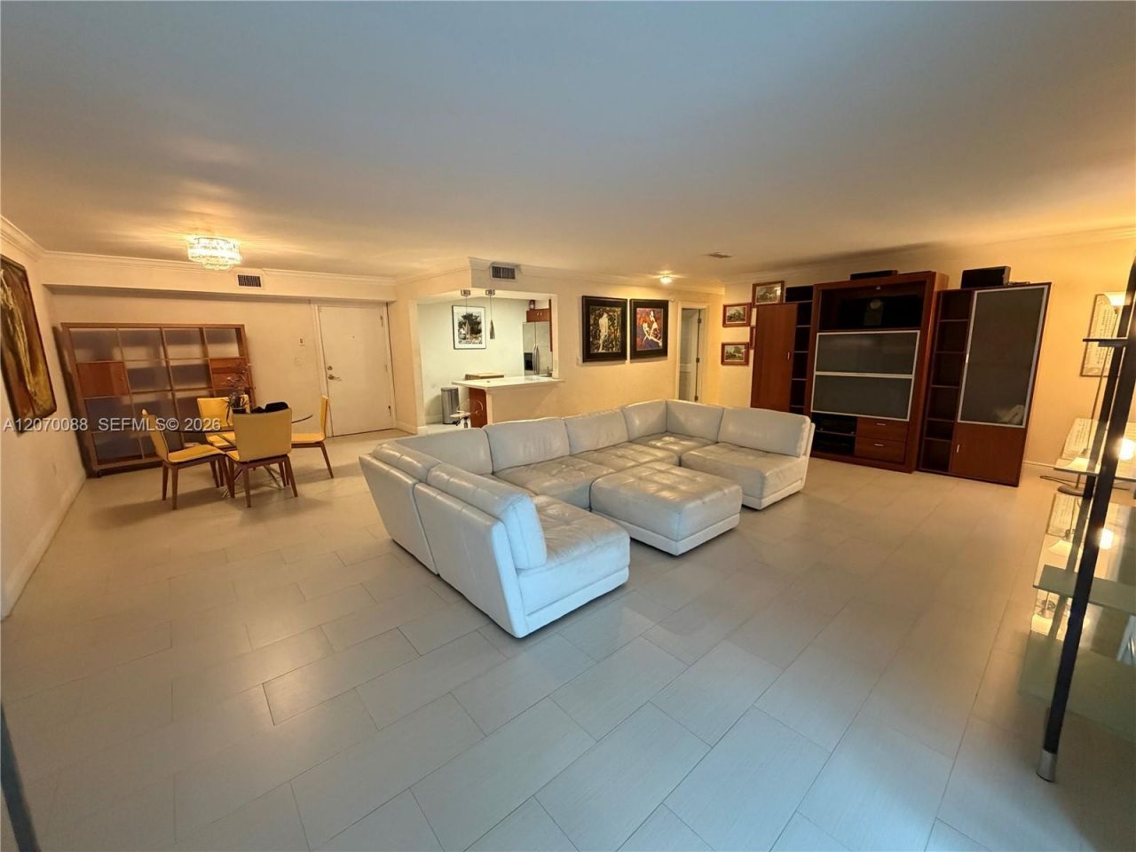 2640 NE 135th St , Unit 202, North Miami, FL 33181 Photo