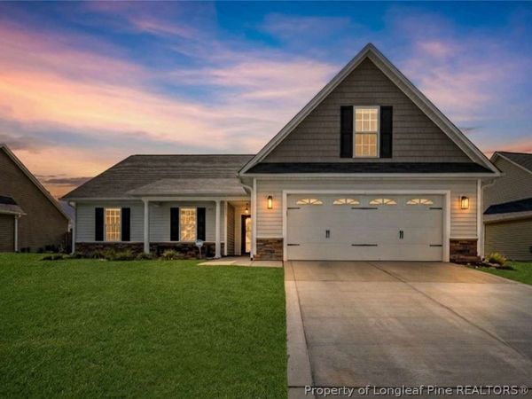4610 Cedar Pass Drive, Hope Mills, NC 28348