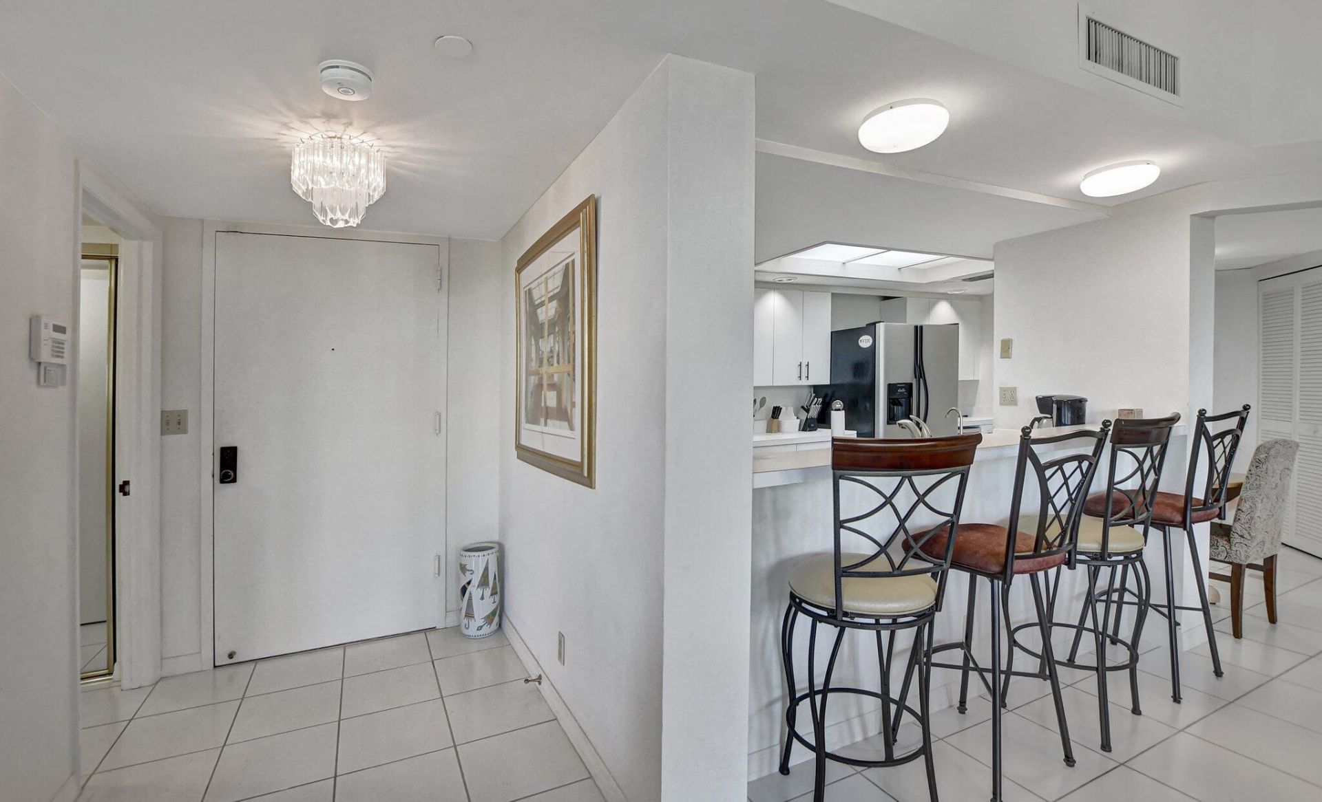 100 SE 5th Avenue, Unit 504, Boca Raton, FL 33432 Photo