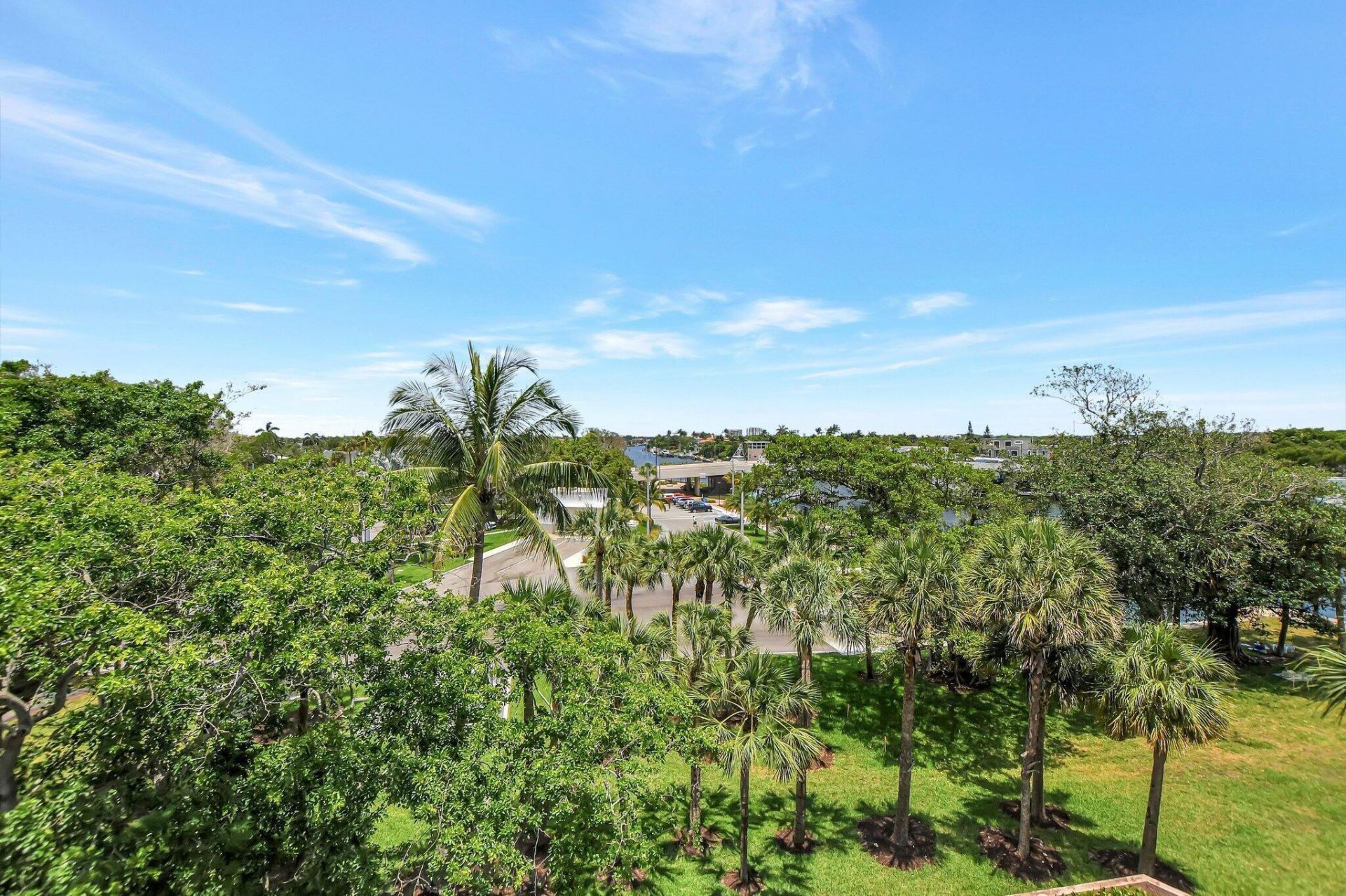 100 SE 5th Avenue, Unit 504, Boca Raton, FL 33432 Photo