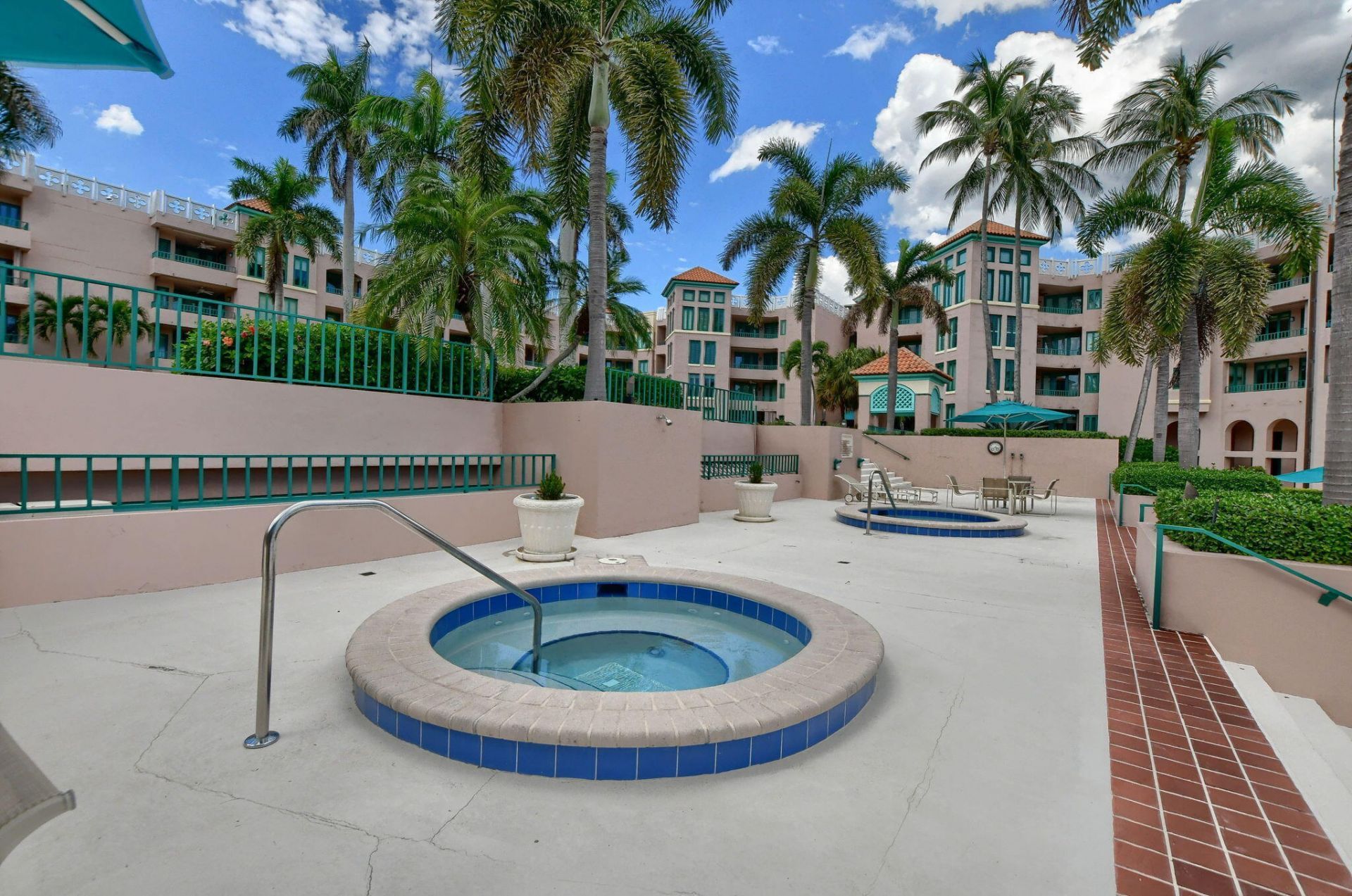 100 SE 5th Avenue, Unit 504, Boca Raton, FL 33432 Photo