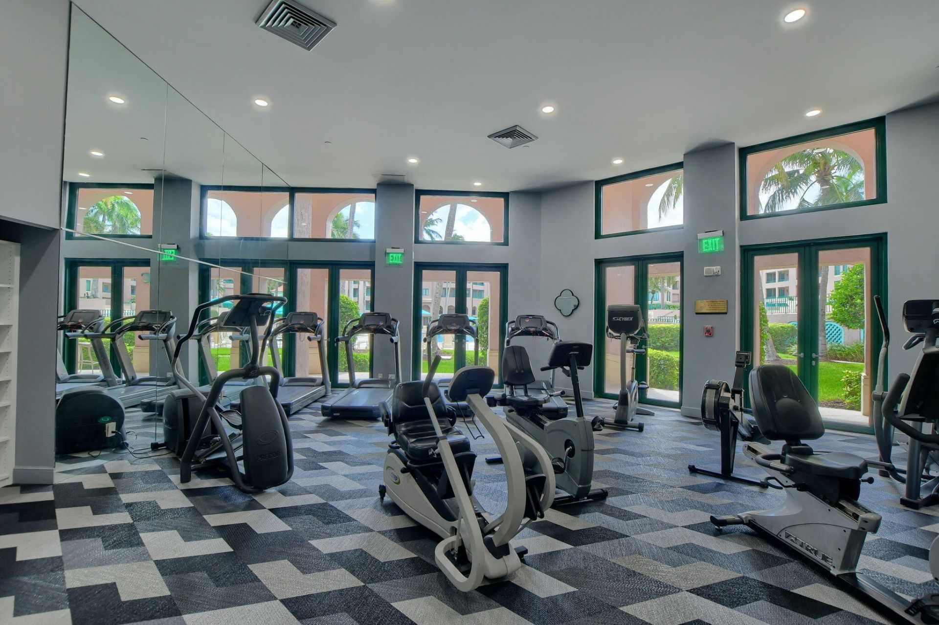 100 SE 5th Avenue, Unit 504, Boca Raton, FL 33432 Photo