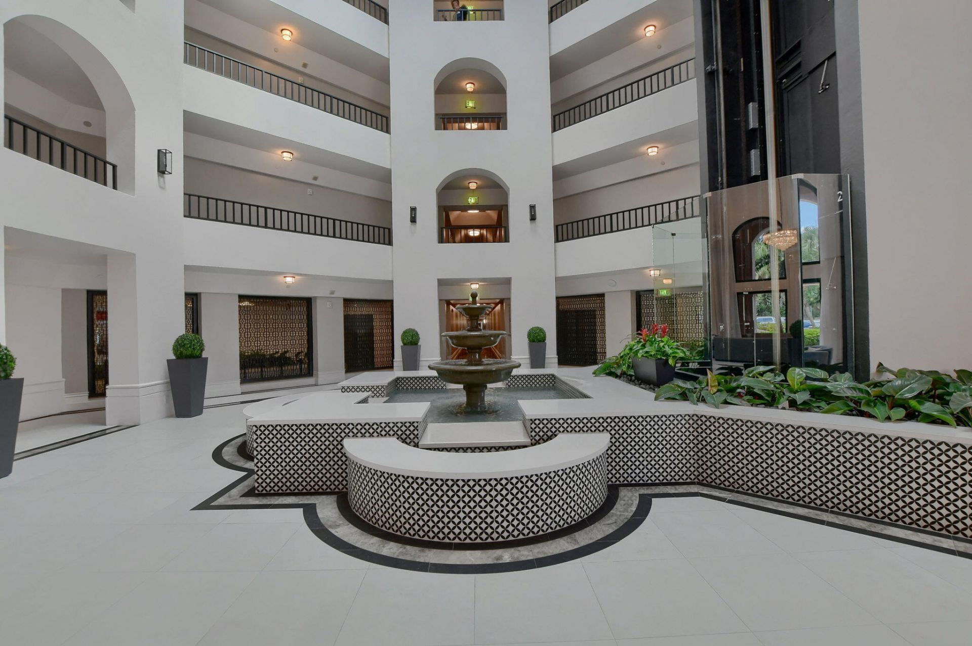 100 SE 5th Avenue, Unit 504, Boca Raton, FL 33432 Photo