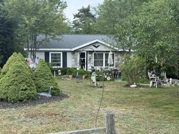 9153 Superior Avenue, St. Helen, MI 48656