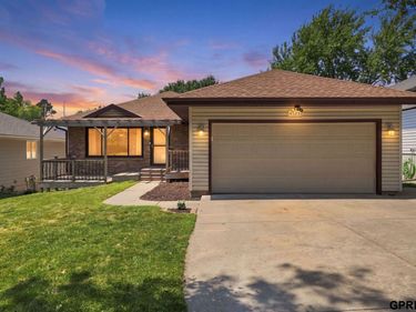 4523 S 58th Street, Lincoln, NE 68516