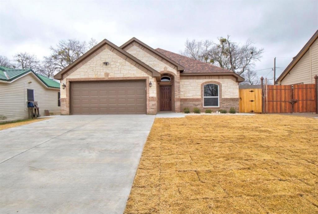 125 N Las Vegas Trail, White Settlement, TX 76108 Main Photo