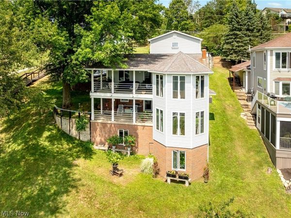 370 E Mohawk Drive , Malvern, OH 44644