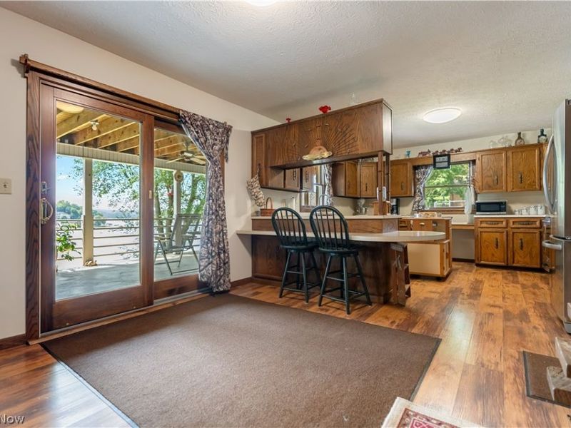 370 E Mohawk Drive, Malvern, OH 44644 Photo 11