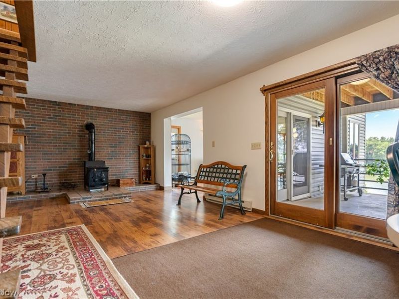 370 E Mohawk Drive, Malvern, OH 44644 Photo 12