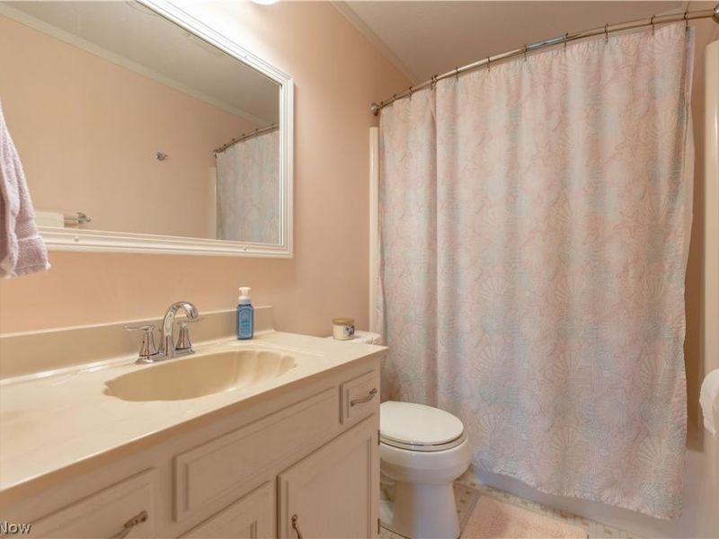 370 E Mohawk Drive, Malvern, OH 44644 Photo 29
