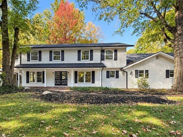 5683 Chestnut Ridge Road, Hubbard, OH 44425