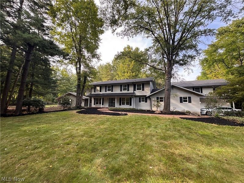 5683 Chestnut Ridge Road, Hubbard, OH 44425 Photo 1