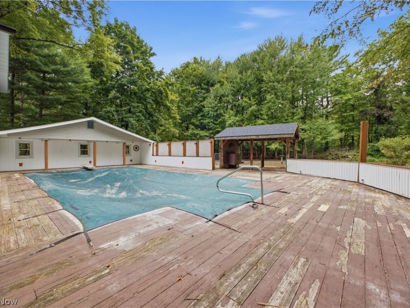 5683 Chestnut Ridge Road, Hubbard, OH 44425 Photo 2