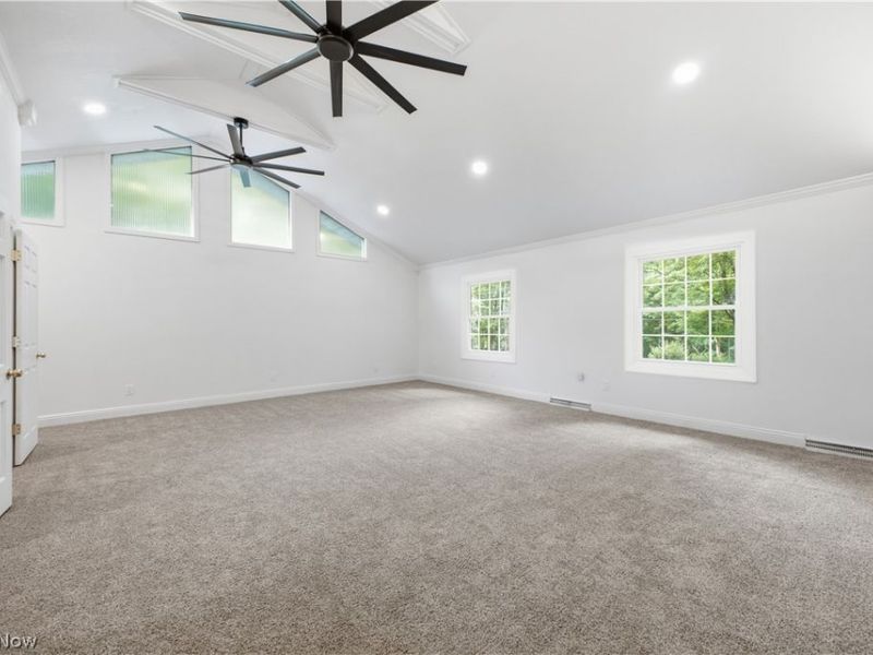 5683 Chestnut Ridge Road, Hubbard, OH 44425 Photo 21