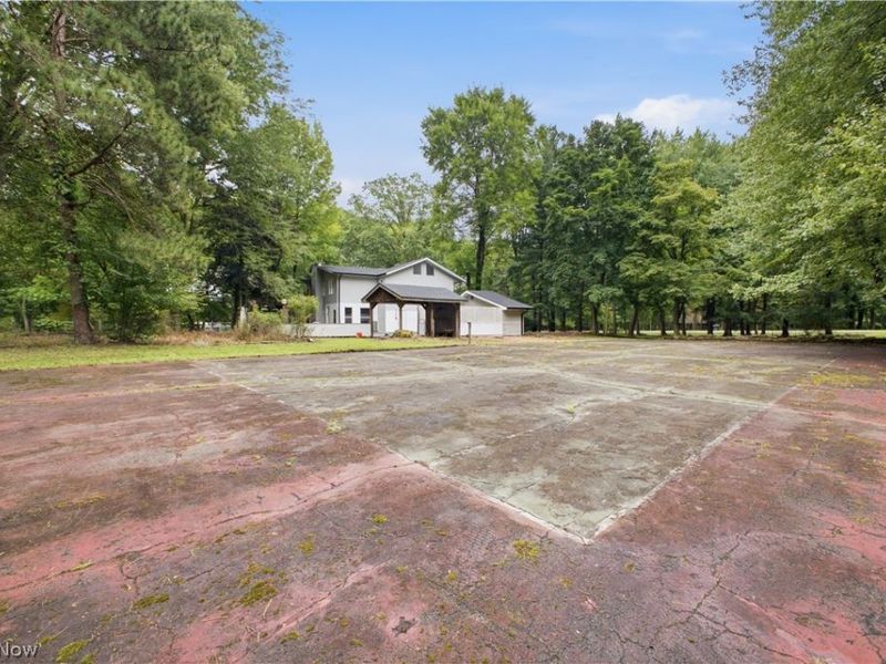 5683 Chestnut Ridge Road, Hubbard, OH 44425 Photo 38