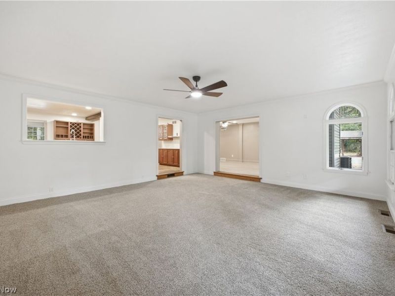 5683 Chestnut Ridge Road, Hubbard, OH 44425 Photo 8