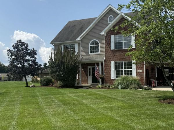 1600 Sunnington Grove Drive, Dayton, OH 45458