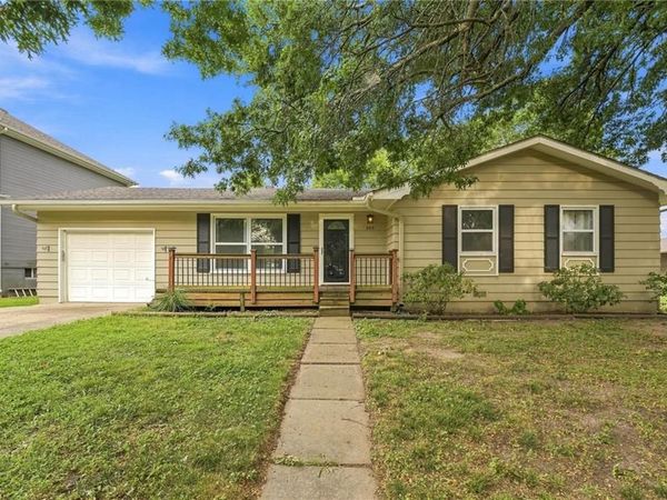 505 S Olive Street, Louisburg, KS 66053