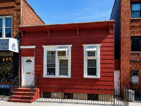 4505 Broadway , Astoria, NY 11103